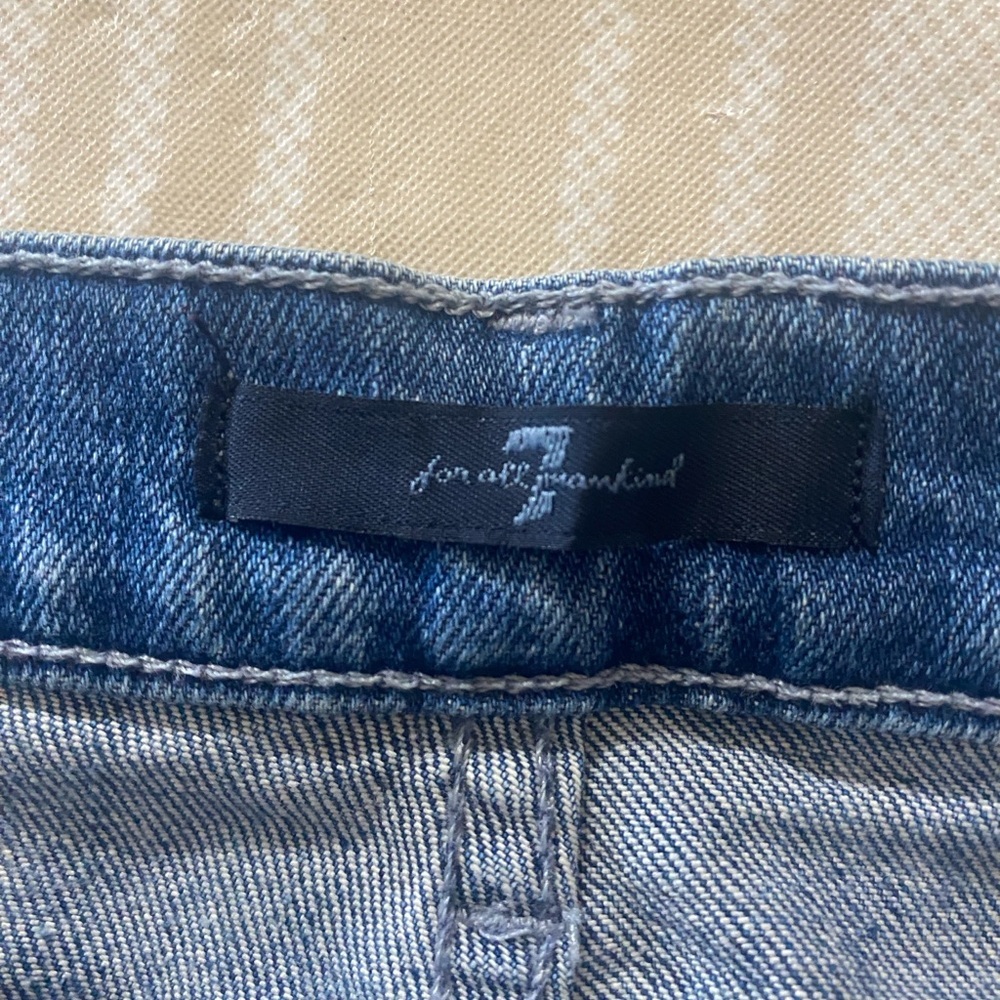 7 For All Mankind Light Blue Frayed Denim Skirt size 31 - Picture 2 of 8